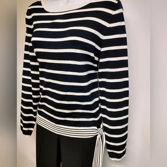Jones NY Classic Knit Top Size S Navy White Striped EUC - Picture 1 of 10